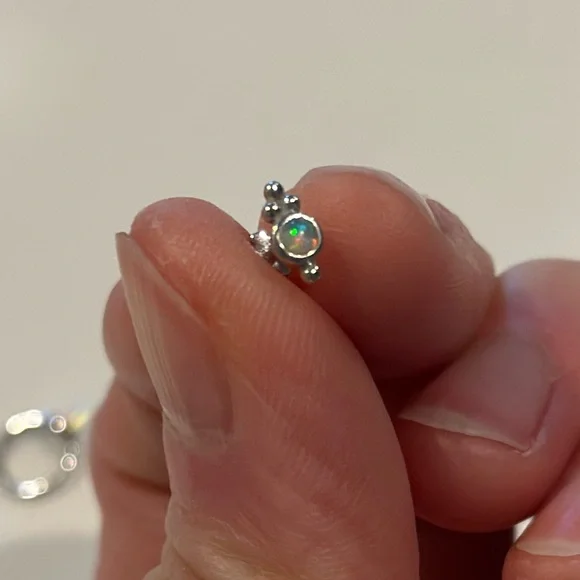 Maria Tash trinity opal threaded stud - Picture 1 of 5